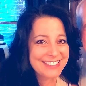 Meet your Posher, Deana